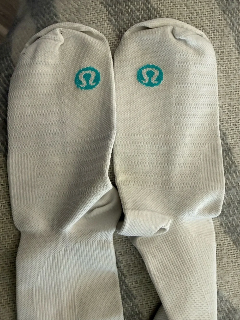 Lululemon Women's Keep It Tight Sock Size Medium (Compression Socks)